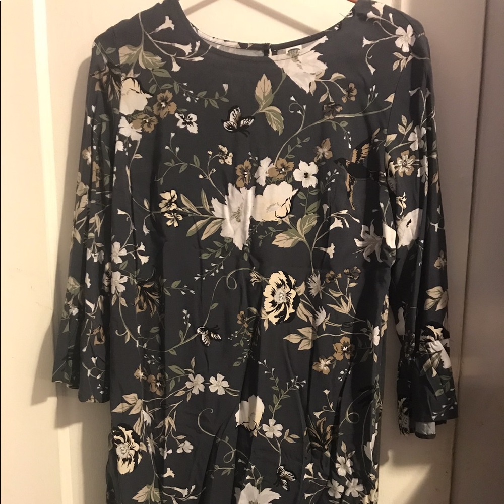 Gray knee length Old Navy Dress